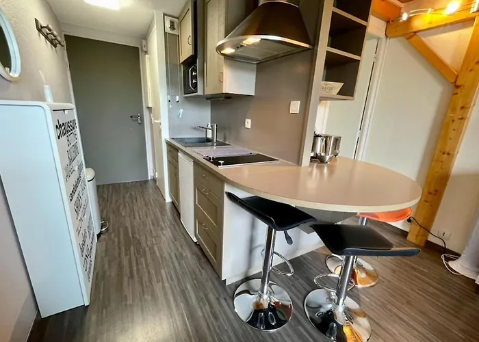 Lovely With Balcony Near The